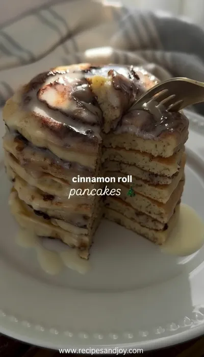 Cinnamon Roll Pancakes Recipe