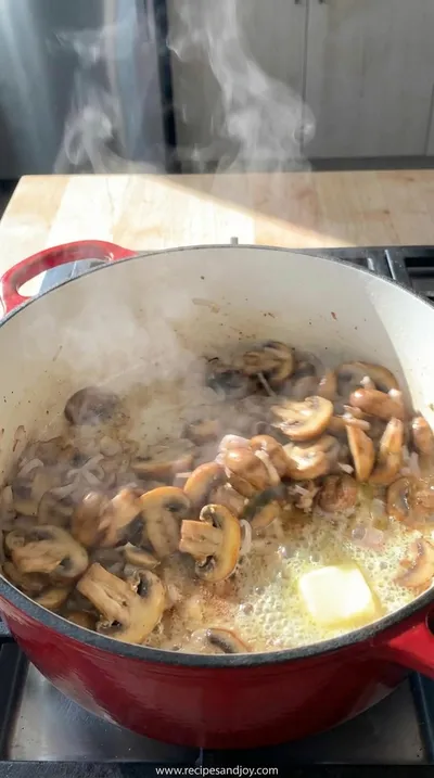 Ultimate Creamy Mushroom Soup: Easy Cozy Recipe - cooking process