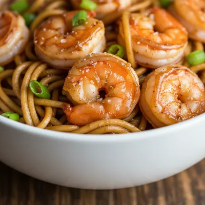 Shrimp Lo Mein – Easy Chinese Takeout Style