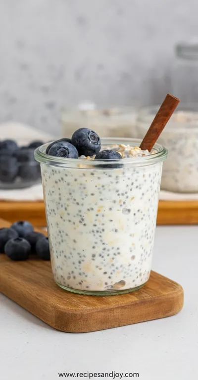 Vanilla Overnight Oats Recipe - ready to serve